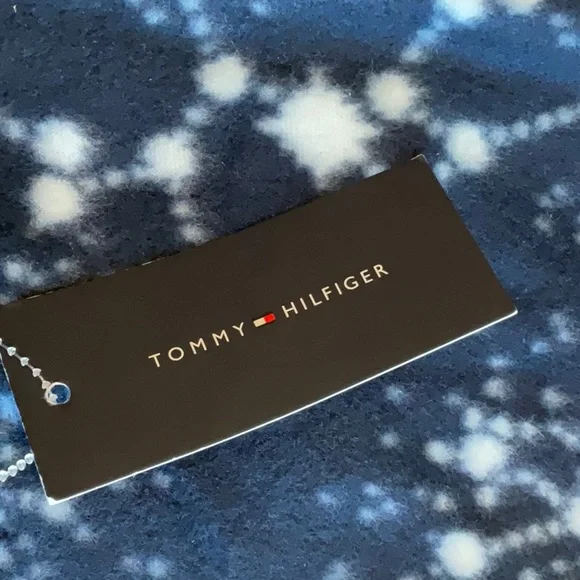 Tommy Hilfiger Blue/Red/Cream Canvas Tote, NWT - Picture 16 of 16